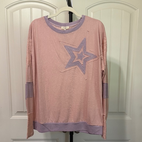 Easel Star Patched Long Sleeve Top  *NWT* - Picture 4 of 8